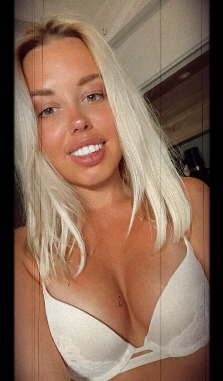 kattrina perfekte nackt fotos