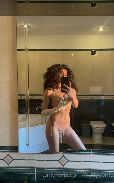 Fredys nacktheit kostenlose galerien