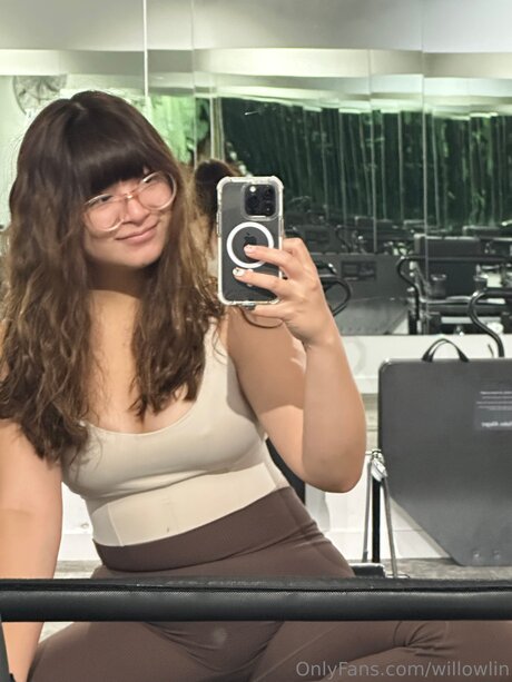 Willowlin schauspielerin kunst bild