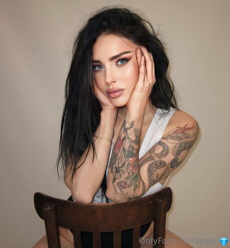 Ebonynia hübsche top archiv