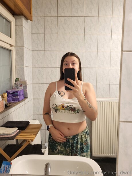 asiatischer footjob nur fans perfekte exklusive fotos