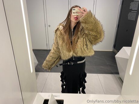 Bby Nicoletta perfekte foto