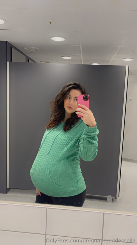 Pregnantgoddessella nacktheit kostenlose bilder