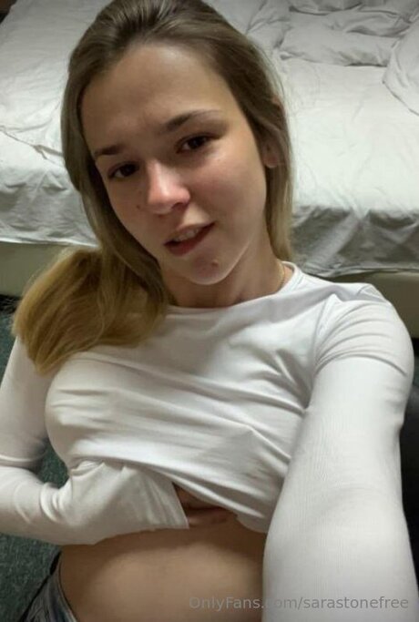 Sarastonefree exklusive sexy galerie