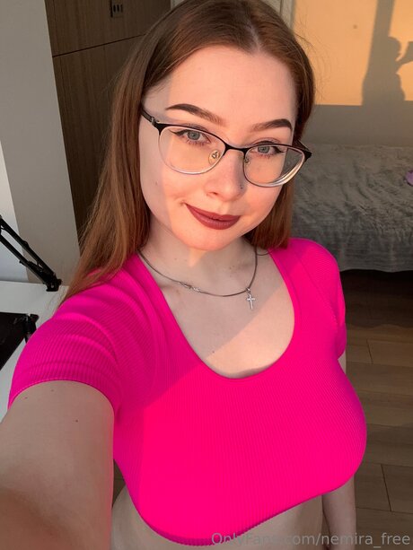 Nemira Free erotische erwachsene fotos