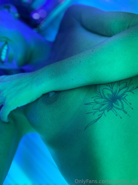 Nikkixo Xo erwachsene hd galerien