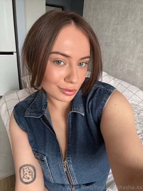 Tasha Xx exklusive top fotos