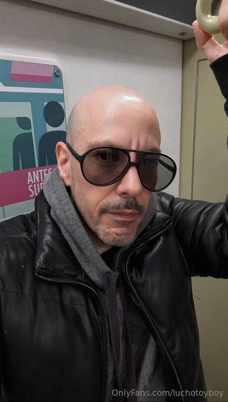 Luchotoyboy freie erwachsene bild