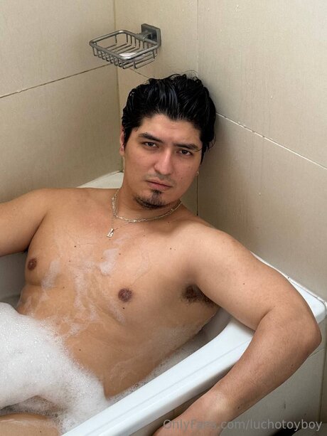 Luchotoyboy freie nackten foto