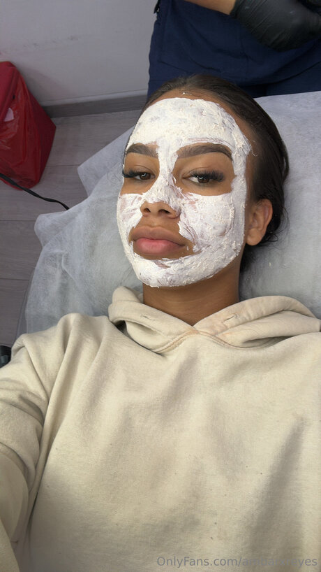 Ambarxreyes nackt sex foto