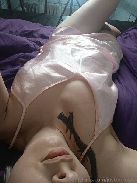 Justmejoyce nackt nette foto