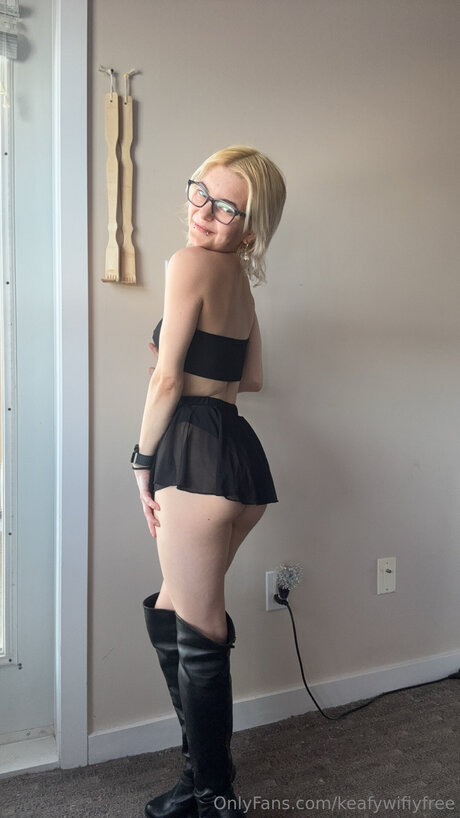 pferdeschwanz onlyfans schöne nackte bild