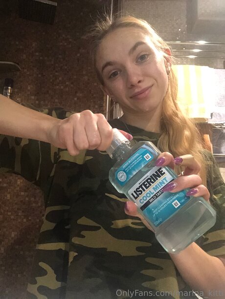 Marina Kitti nackt foto