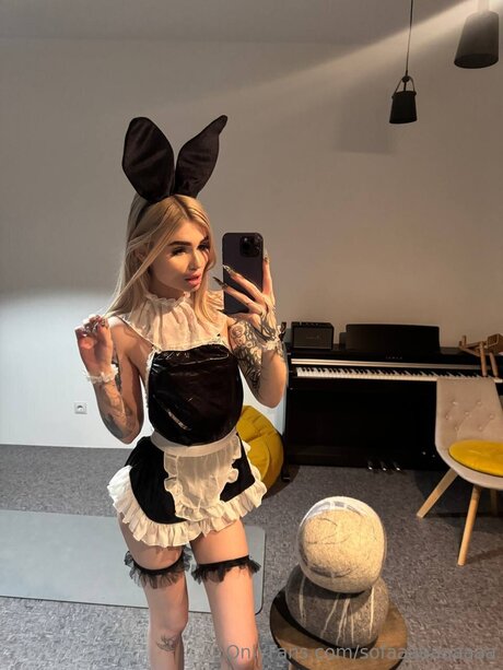 Sofaaaaaaaaaa exklusive akt galerien