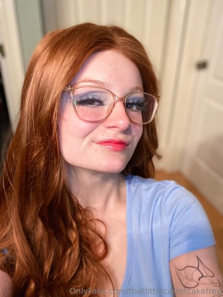 Thatlittlecarrotcakefree kostenlose akt foto