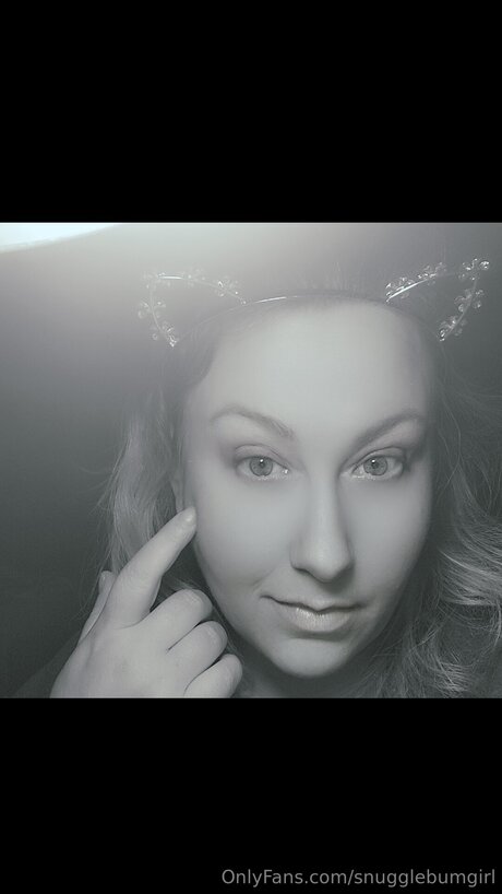 Snugglebumgirl kunst nackt foto