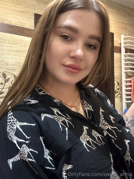 Arina Hot sexy kunst galerien