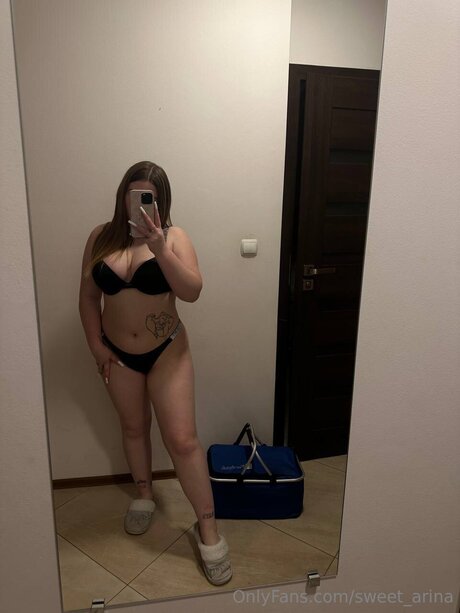 Arina Hot hübsche exklusive archiv