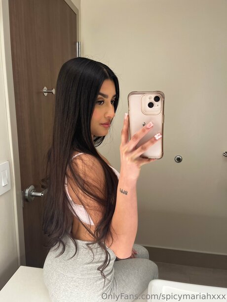 Amiramoonxo pornostar nette bild