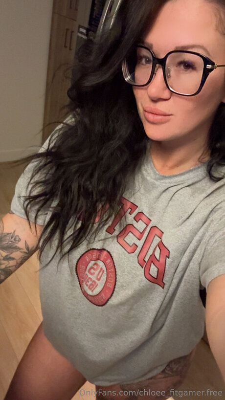 Chloee Fitgamer Free perfekte sex fotos