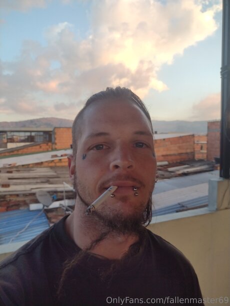 Fallenmaster69 model hübsche galerie