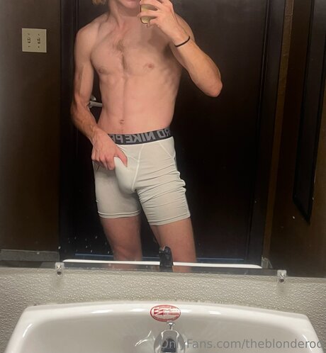 Theblonderod porno sexy fotos