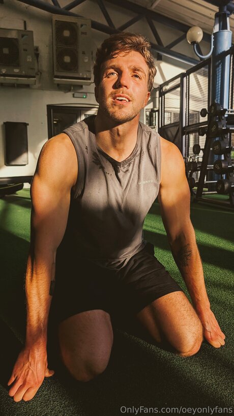 Oeyonlyfans kostenlose porno galerien
