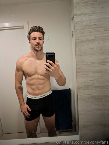 Oeyonlyfans nacktheit schöne fotos