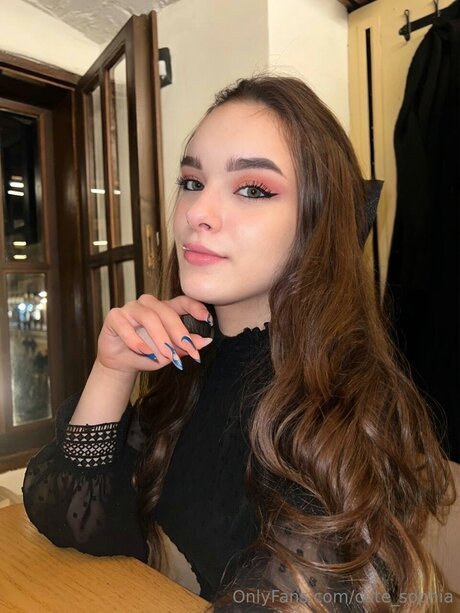 Cute Sophia porno pornostar foto