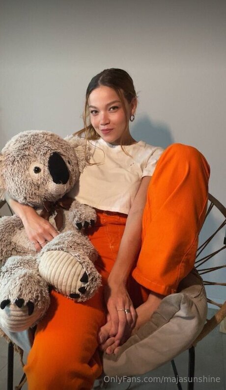 Majasunshine nackt porno bild