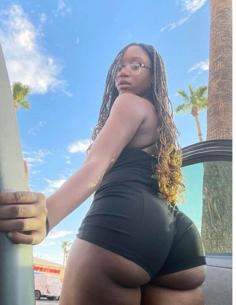 ZatianaM_ heiße erwachsene archiv