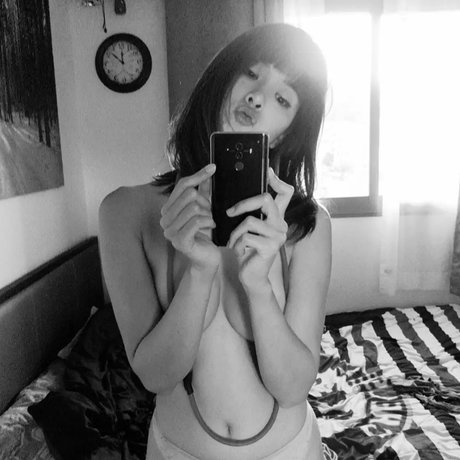 Thai Model erotische kostenlose archiv