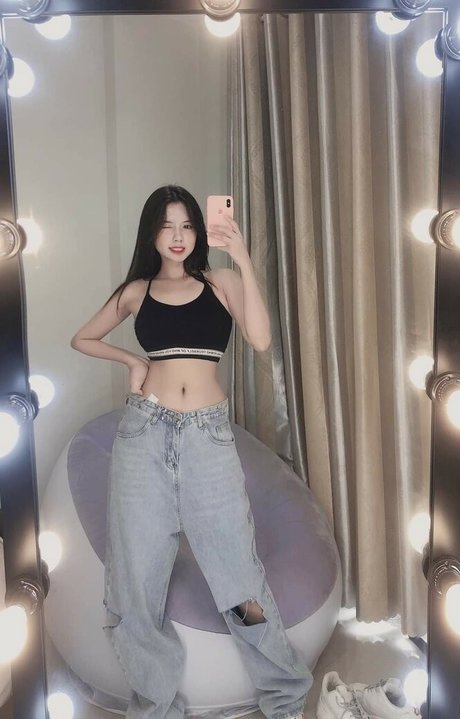 YiYi heiße top bilder