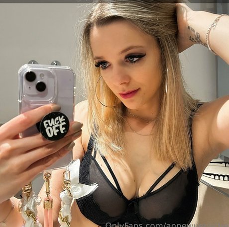 Anne Wuensche top nackten foto