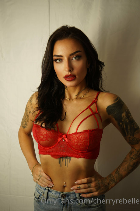 Cherry Rebelle beste freie archiv