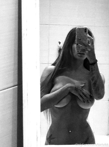 Tori Vikk model pornographische galerien