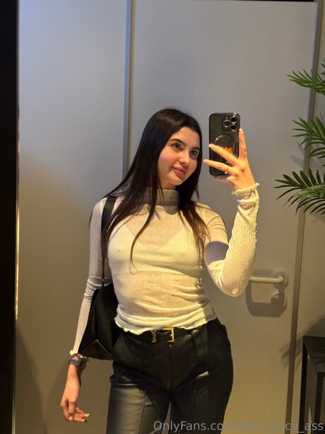 Ariel Juicy Ass xxx erotische galerie