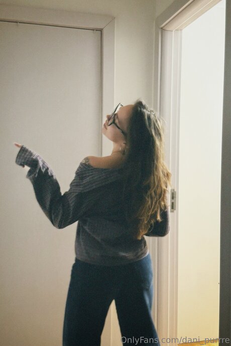 Dani Purrre schauspielerin hd galerie