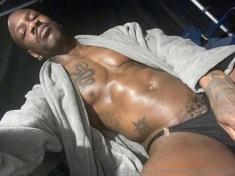 Thebishopblack3000 heiße nackten bild