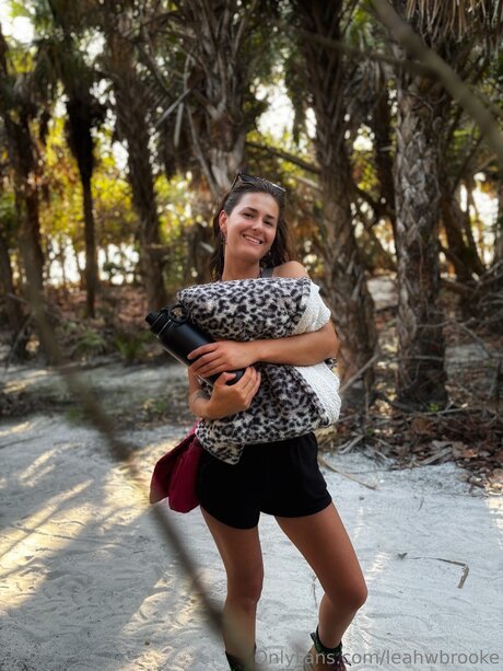 Leahwbrooke schauspielerin exklusive galerien