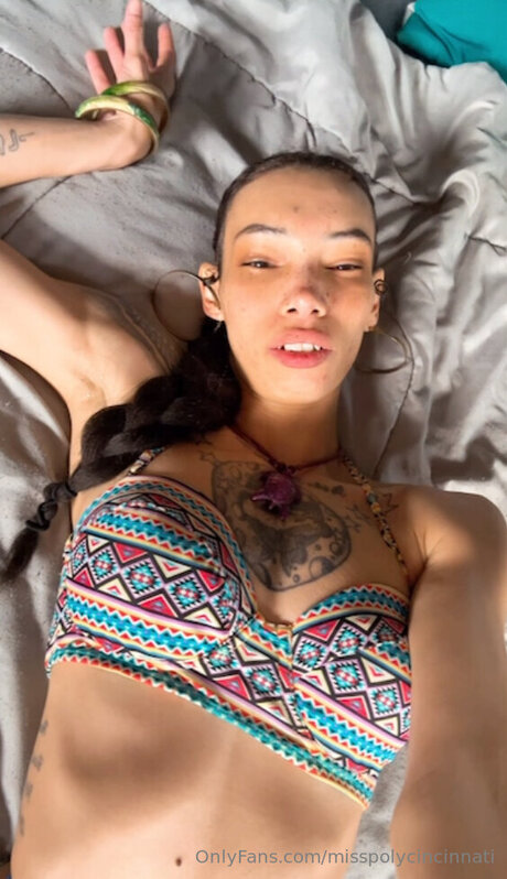 Misspolycincinnati perfekte top fotos
