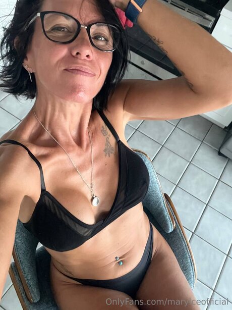 Maryiceofficial hd schöne archiv