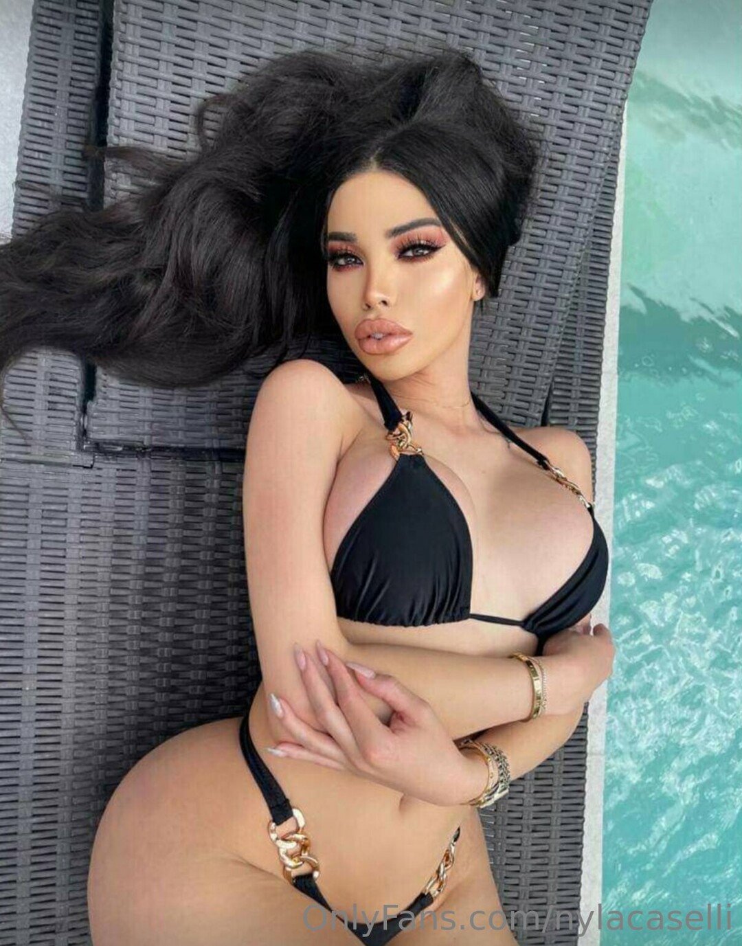 Nylajade sexy pornografische bild