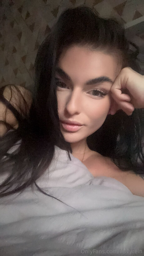 Navyrein top sexy bilder