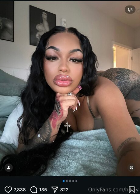 Hikey erotische erwachsene foto