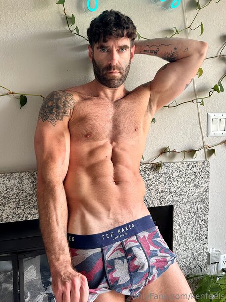 Kenfeels hübsche nackte bild