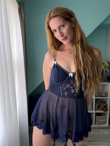 Emersonbloom sexy nackte foto