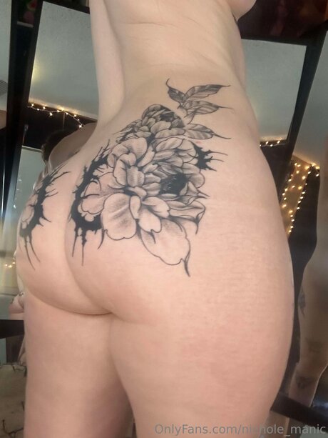 Nichole Manic pornostar nackte foto