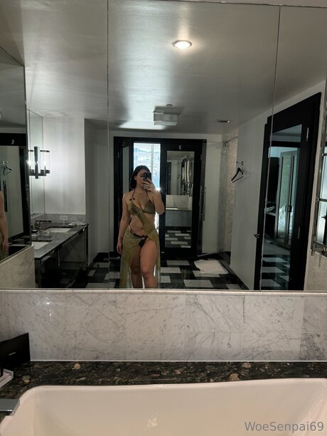 Woealexandra erwachsene exklusive galerien