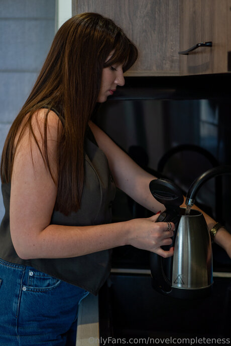 Novelcompleteness model erotische bilder